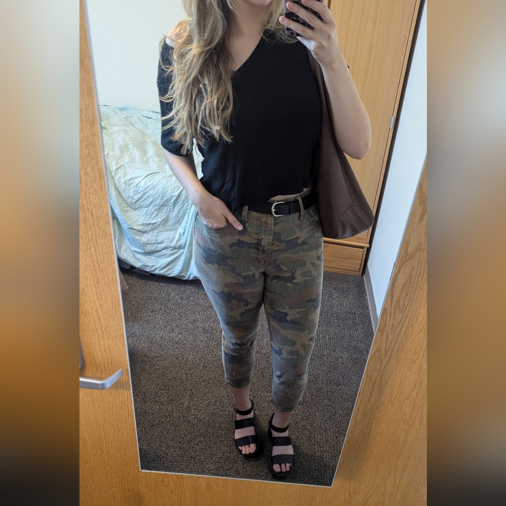 Madewell Size 31: Camo Bunny Jeans